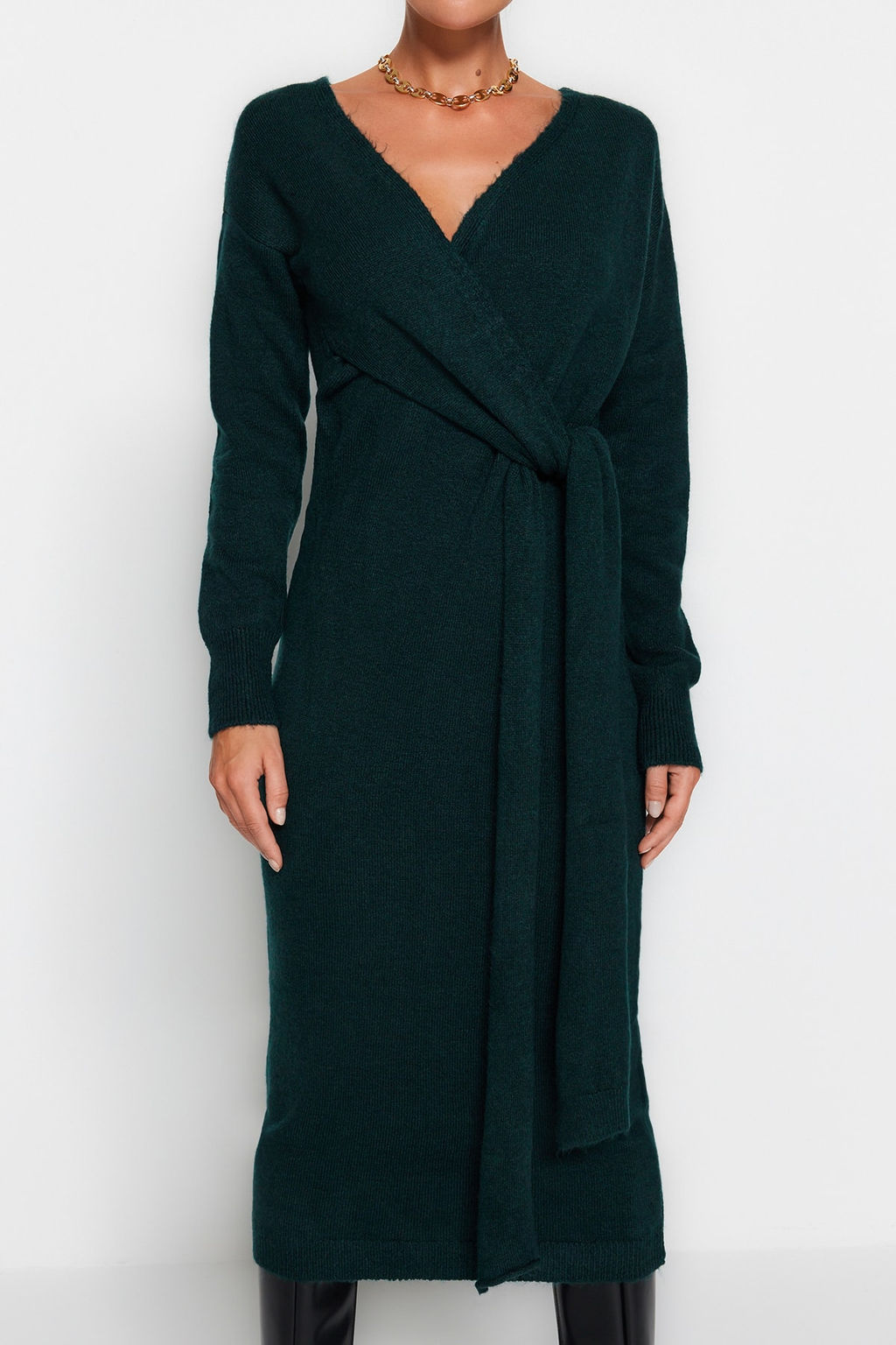 Zumrut Yesili Yumusak Dokulu Midi Triko Kruvaze Yaka Baglamal? Elbise TWOAW21EL0260