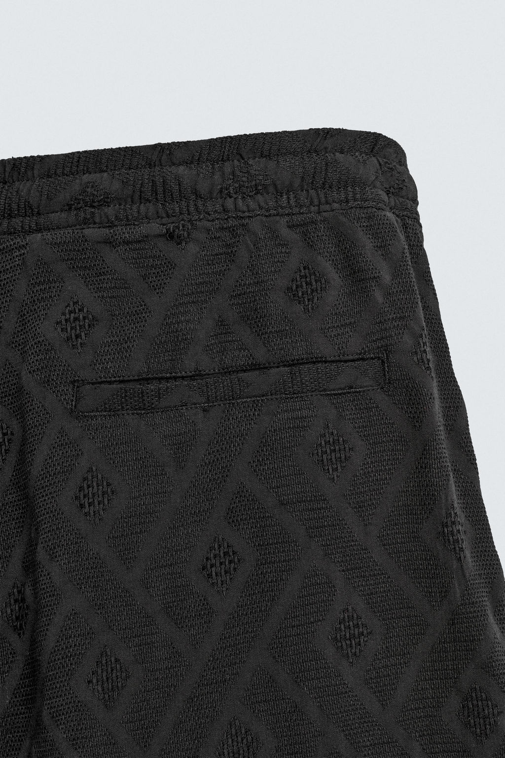 BERMUDA JACQUARD GEOM?TRICO / Negro - Zara фото 9