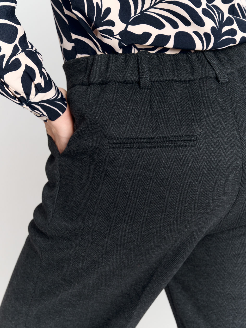 Брюки с резинкой в поясе для холодной погоды в составе ШЕРСТЬ