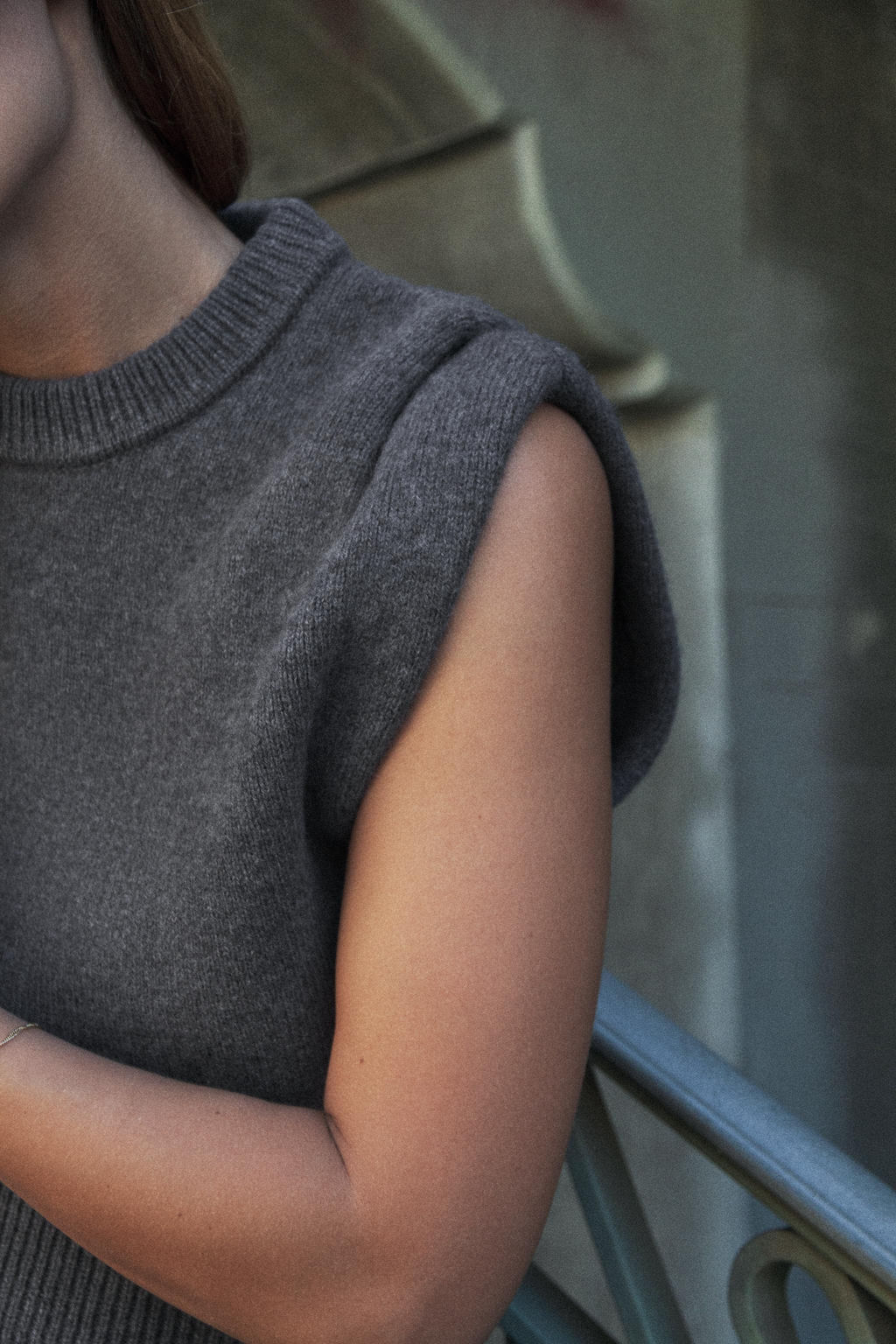WOOL BLEND KNIT SHOULDER PLEAT TANK TOP - Zara фото 9