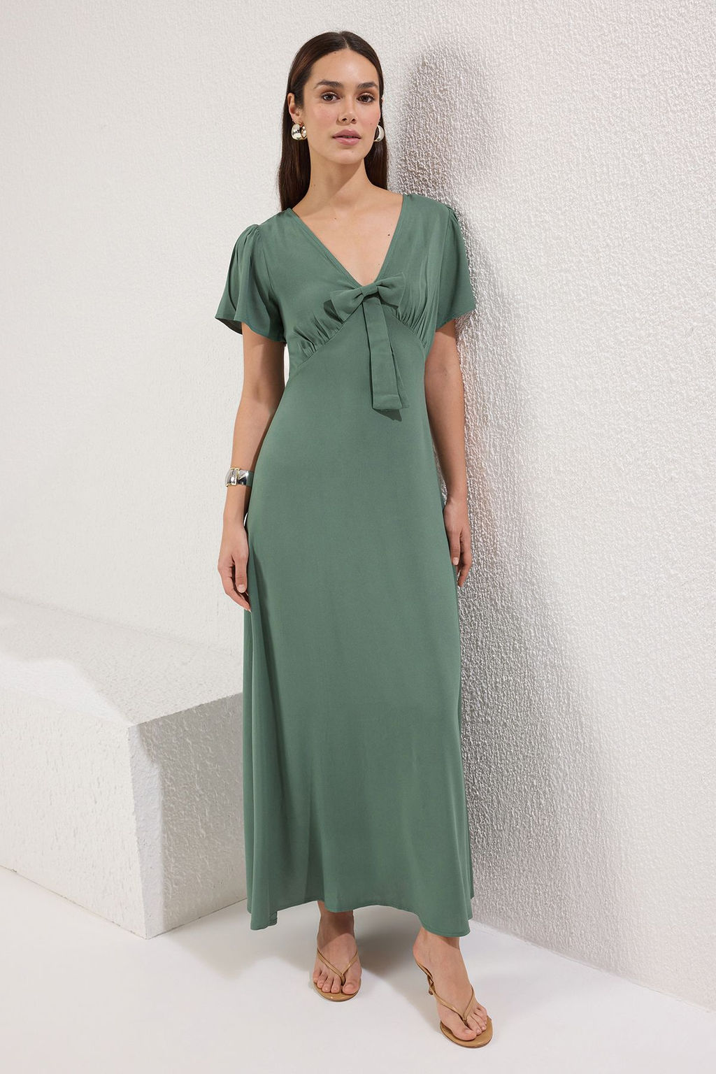 Haki Duz Kesim Fiyonklu Maxi Dokuma Elbise TWOSS25EL00584 - Trendyolmilla фото 2