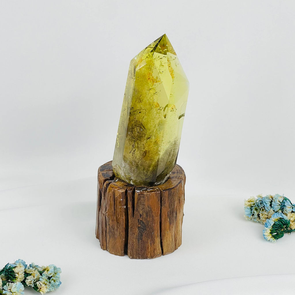 Кристалл из Цитрина на подставке