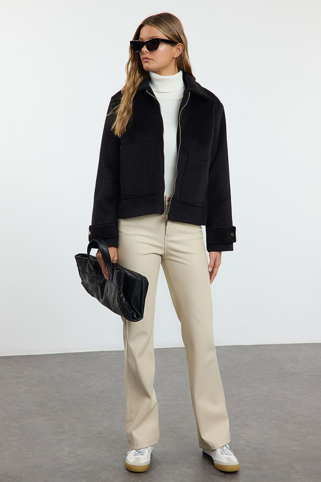 Siyah Oversize Kal?p Kase Ince Ceket Mont TWOAW25MO00084