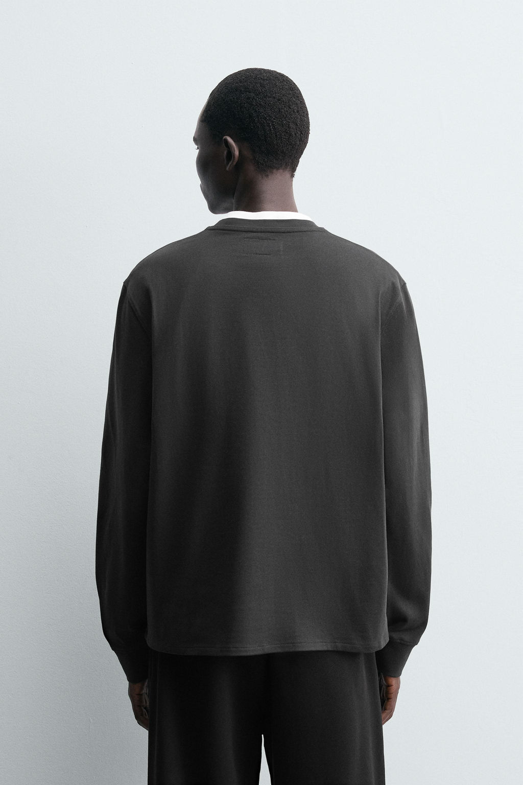 ROLAND CORPORATION  HEAVYWEIGHT T-SHIRT