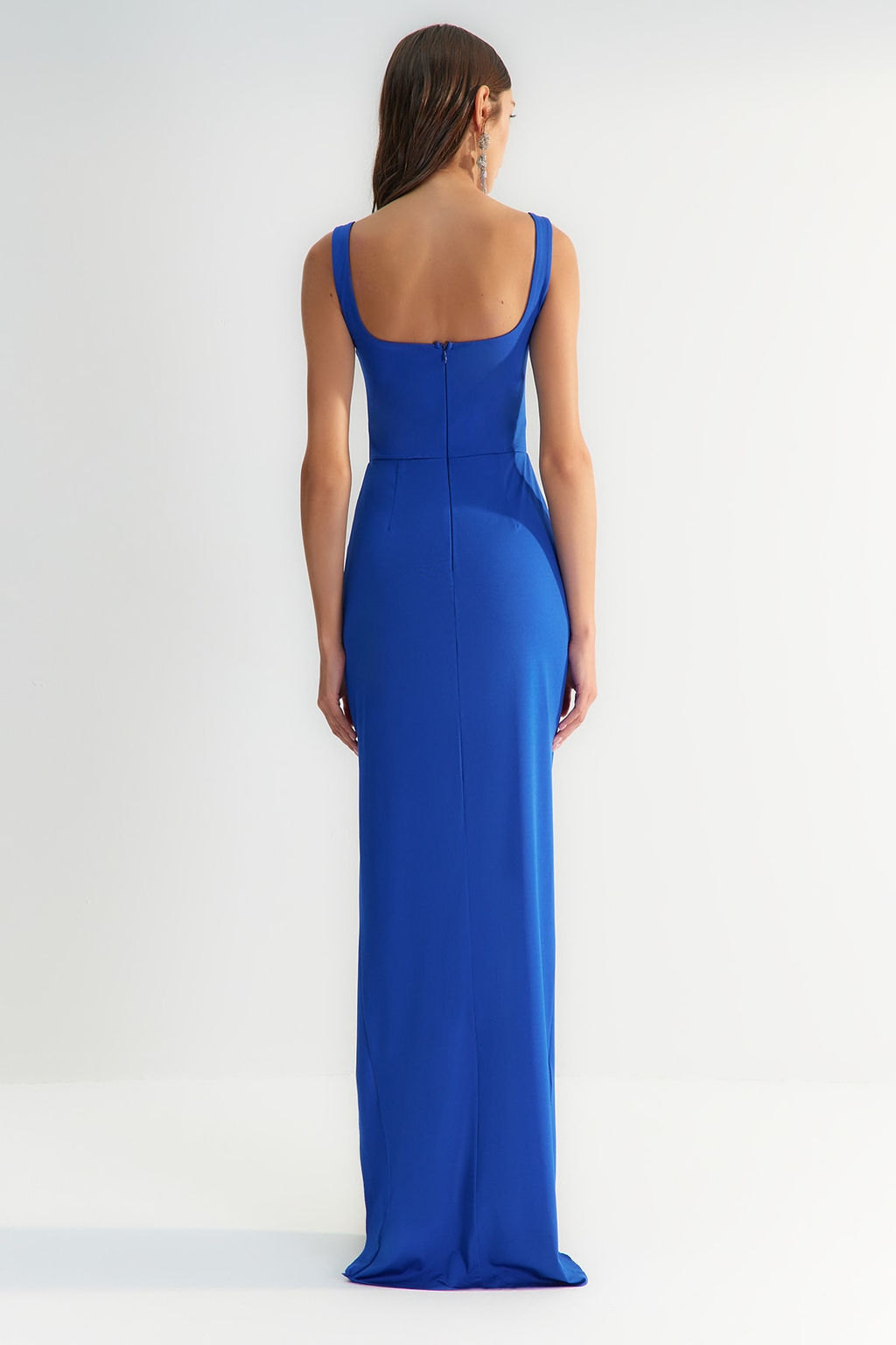 X Zeynep Tosun Lacivert Vucuda Oturan Dikis Detayl? Abiye & Mezuniyet Elbisesi TCLSS23AE00010 - Trendyolmilla фото 5