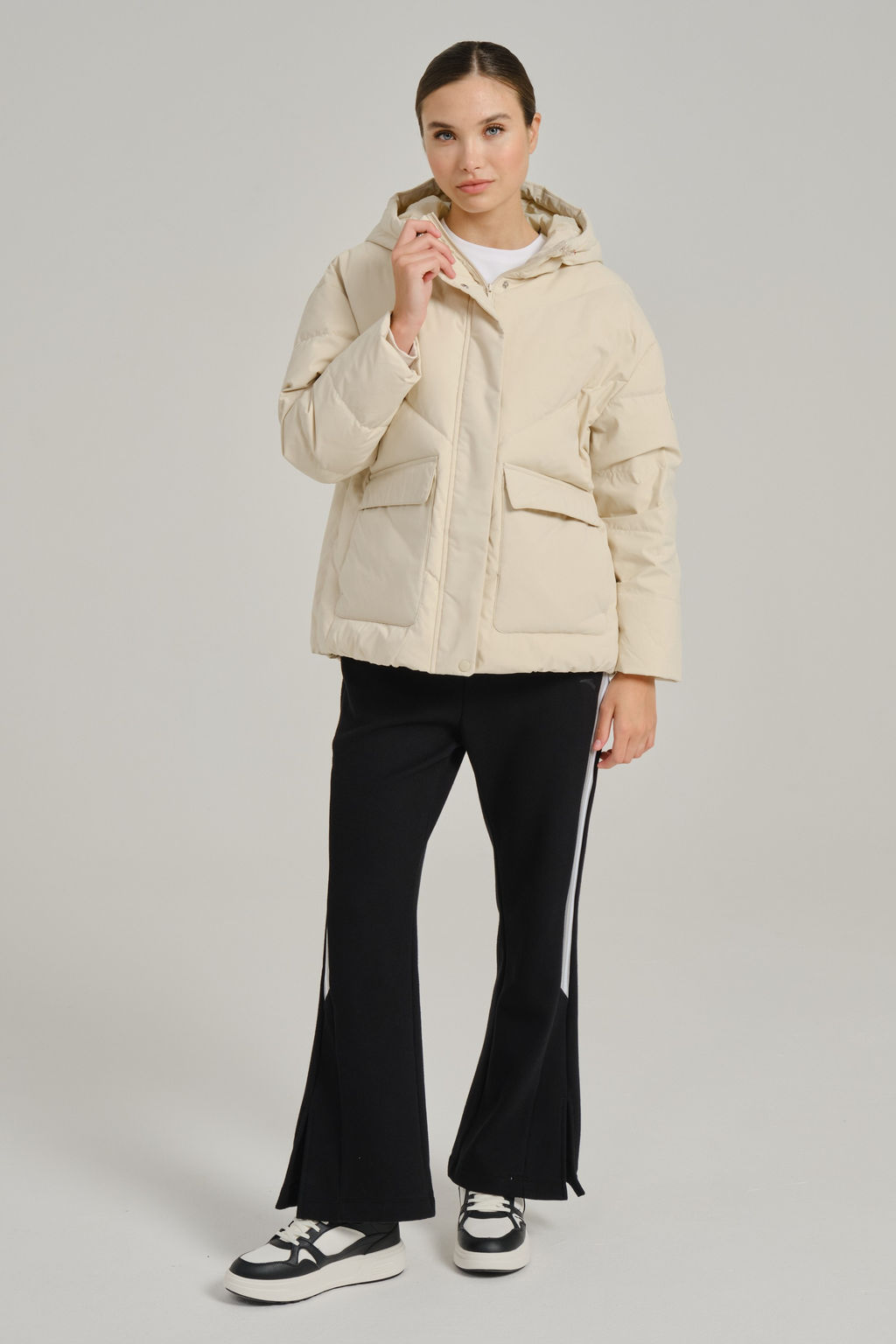 Пуховик короткий Бежевый TRN Down Jacket