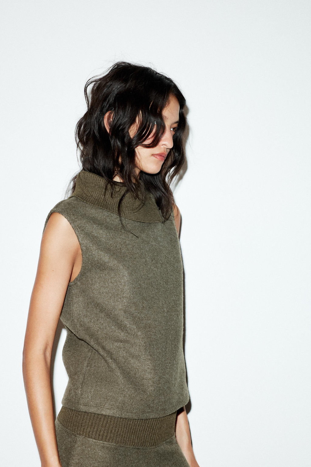 SOFT SCOOP NECK TOP - Zara фото 6