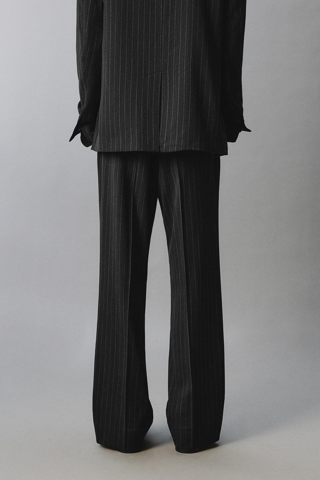 PINSTRIPED SUIT TROUSERS - Zara фото 20