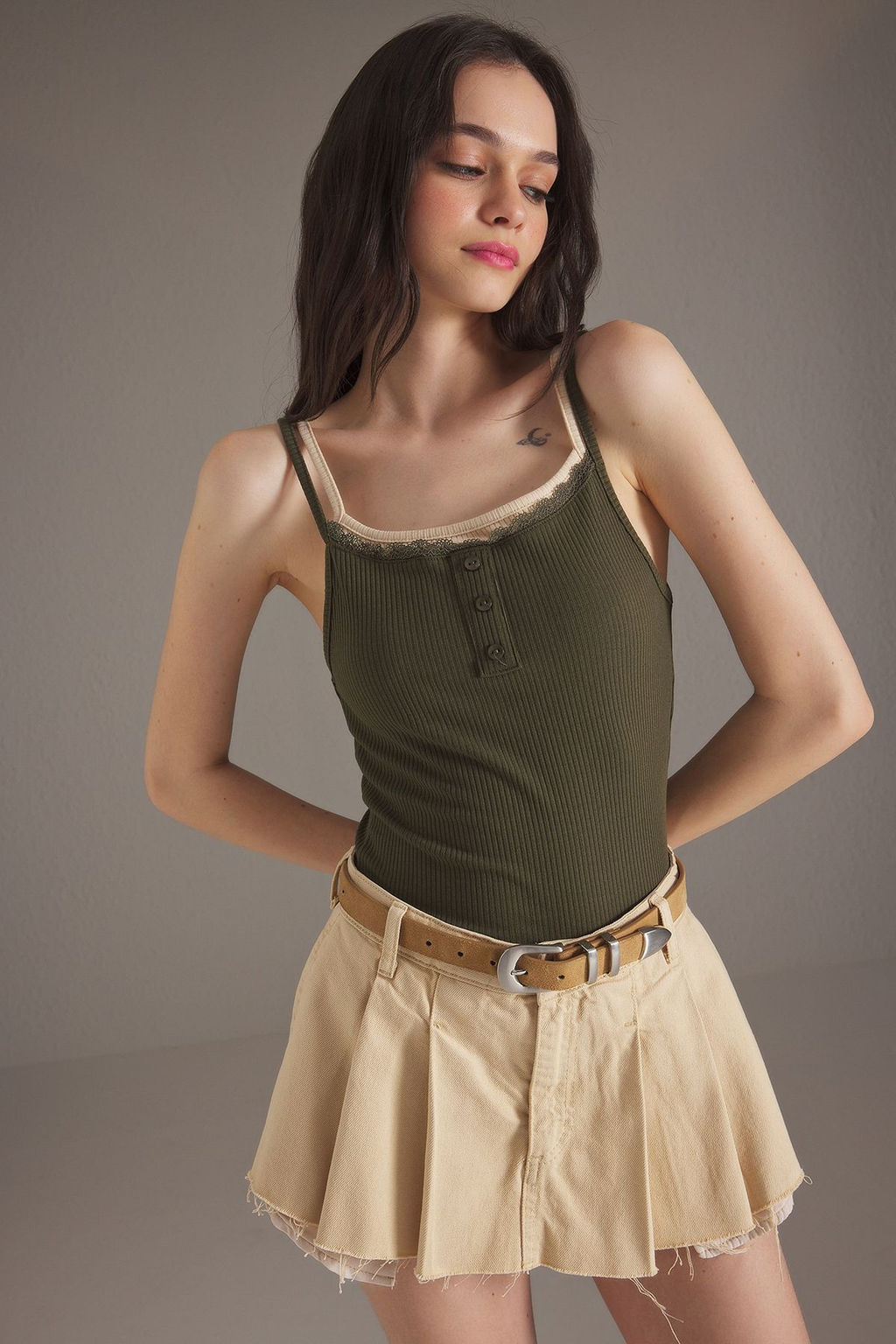 TRENDYOLMILLA Lacivert Cift Katl? Dantel Detayl? Fitilli Fitted/Vucuda Oturan Orme Atlet TWOSS25AL00035 фото 7