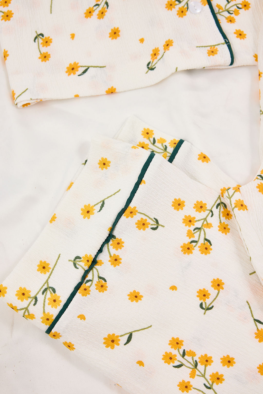 Beyaz Cicekli Biyeli Burumcuk Dokulu Orme Pijama Tak?m? THMSS26PT00020 - Trendyolmilla фото 13