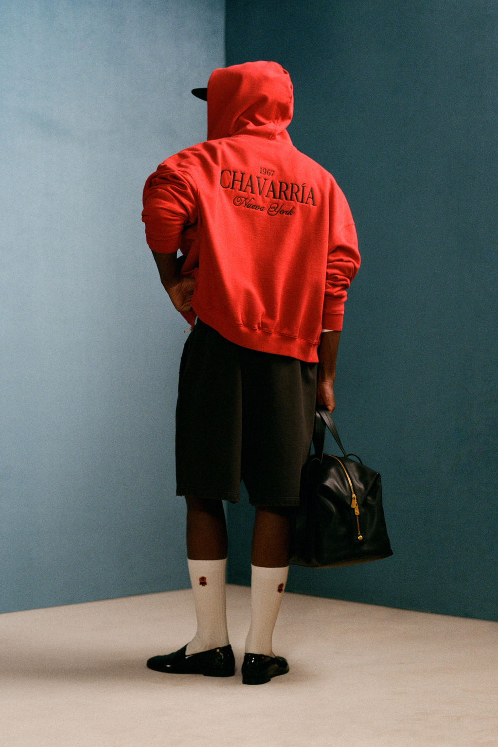 BERMUDA JOGGER BORDADO WILLY CHAVARRIA X ZARA / Negro фото 2