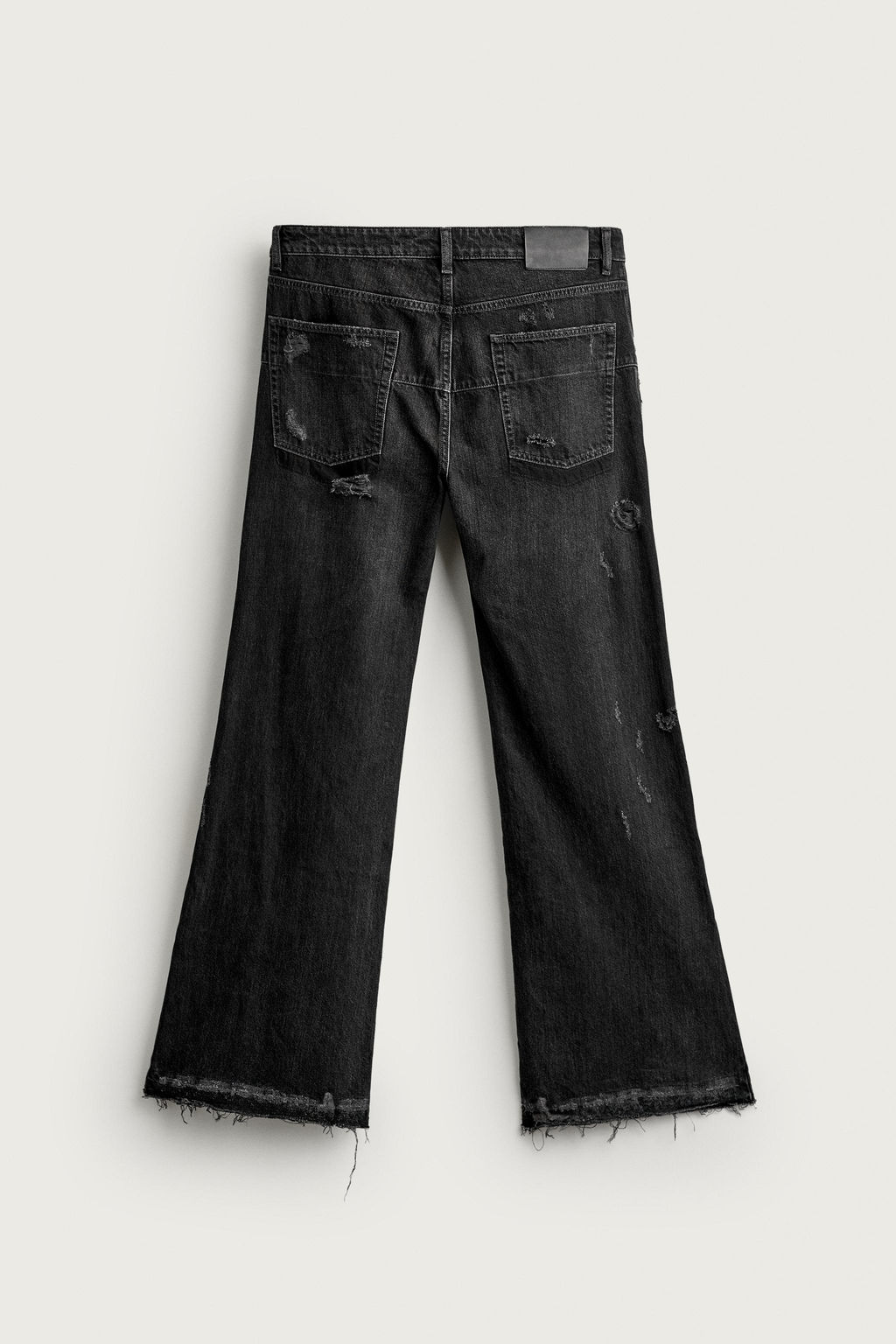 JEANS FLARE FIT COSTURAS / Negro - Zara фото 8