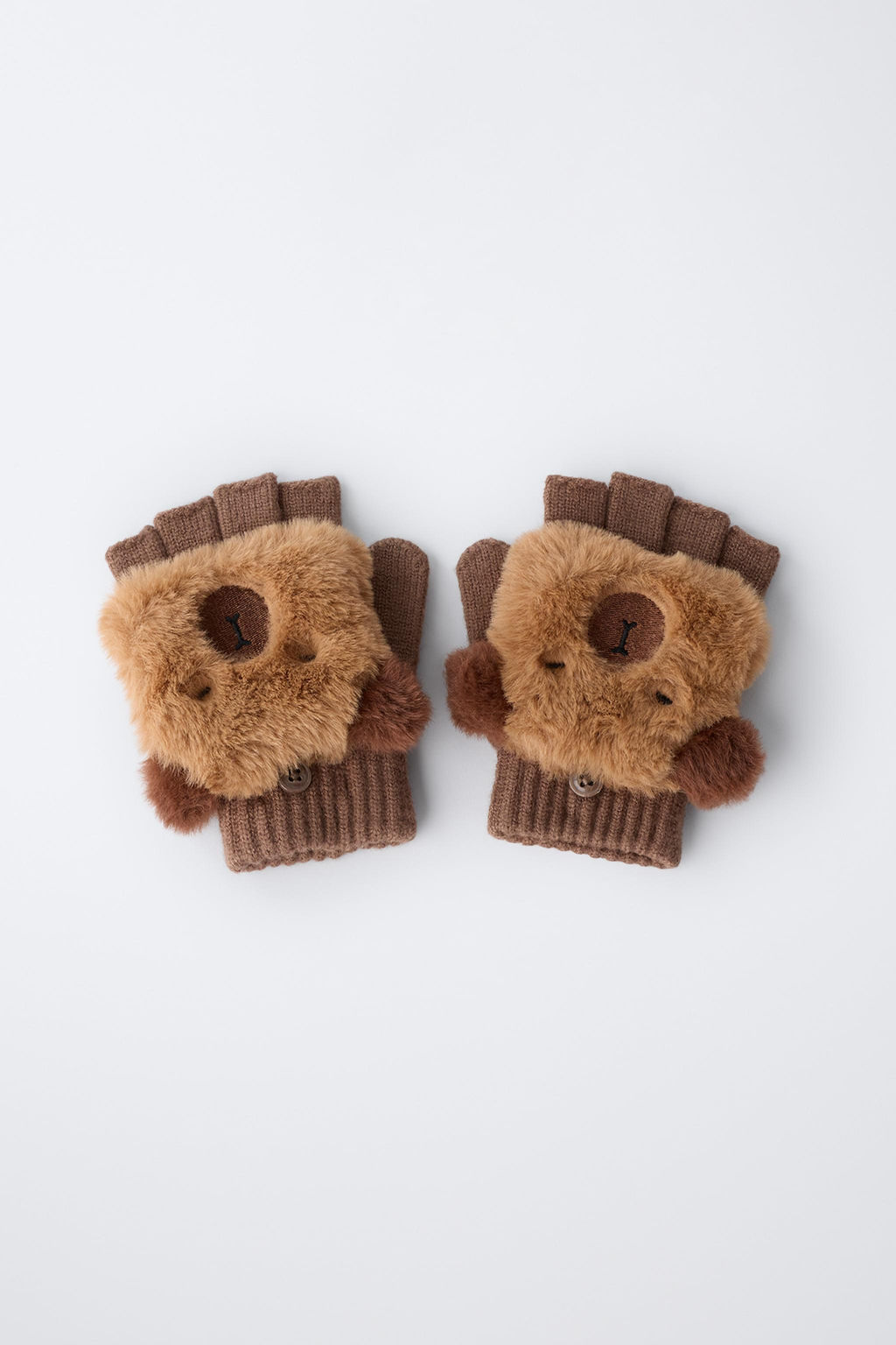 FAUX FUR MITTENS WITH CAPYBARA EMBROIDERY - Zara фото 4