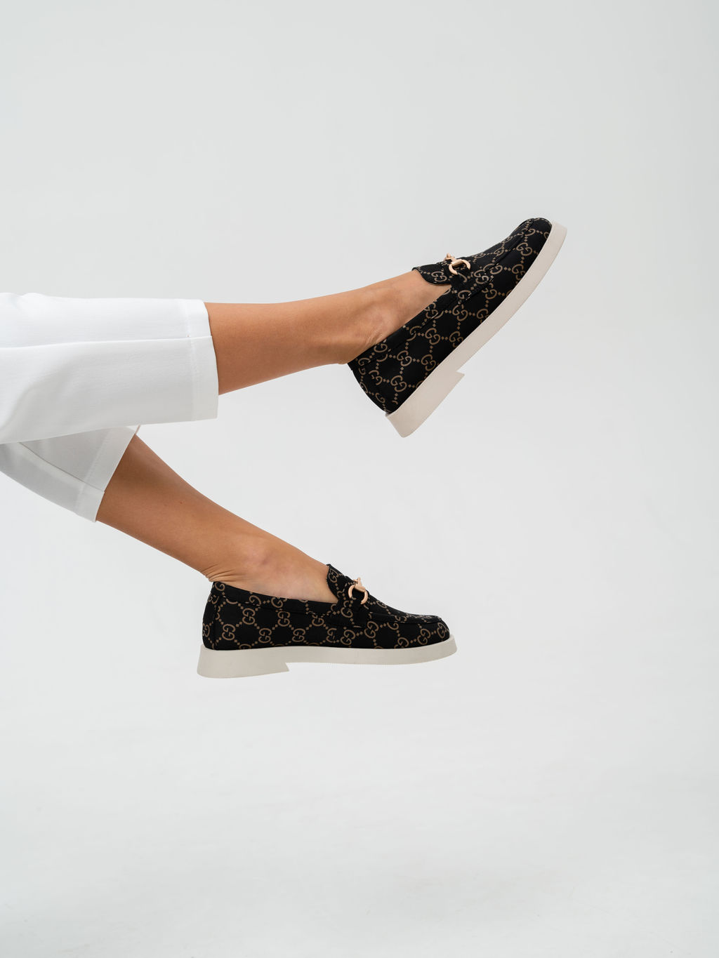 Лоферы туфли 172.1841be.Черный гуччи