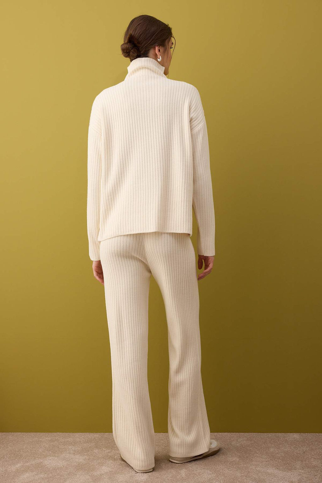 Ekru Basic Fermuarl? Kazak-Pantolon Triko Alt - Ust Tak?m TWOAW26AU00020 - Trendyolmilla фото 4