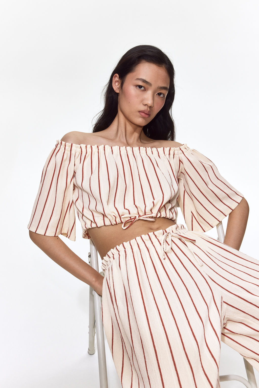 Top off-the-shoulder con efecto arrugado - H&m фото 3