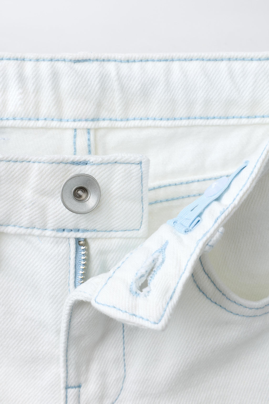 BERMUDA DENIM PARCHES CORAZ?N / Blanco - Zara фото 5