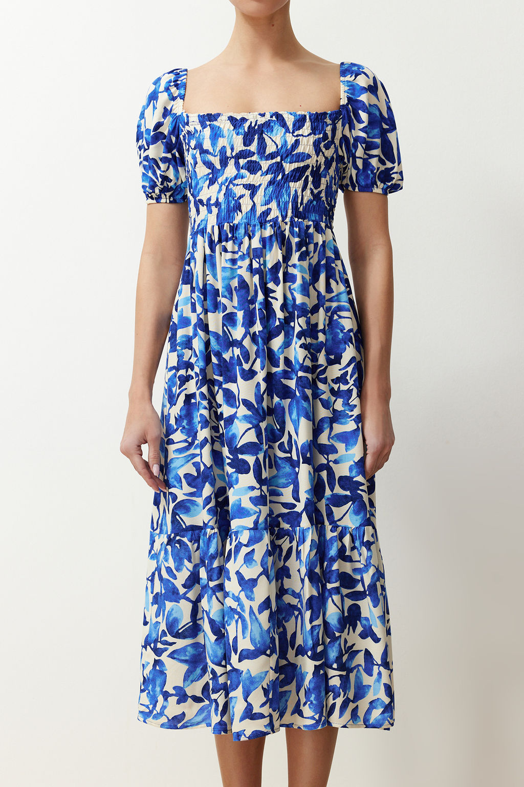 Mavi Cicekli Skater Gipe Yaka Detayl? Shally Midi Dokuma Elbise TWOSS24EL00952 - Trendyolmilla фото 5