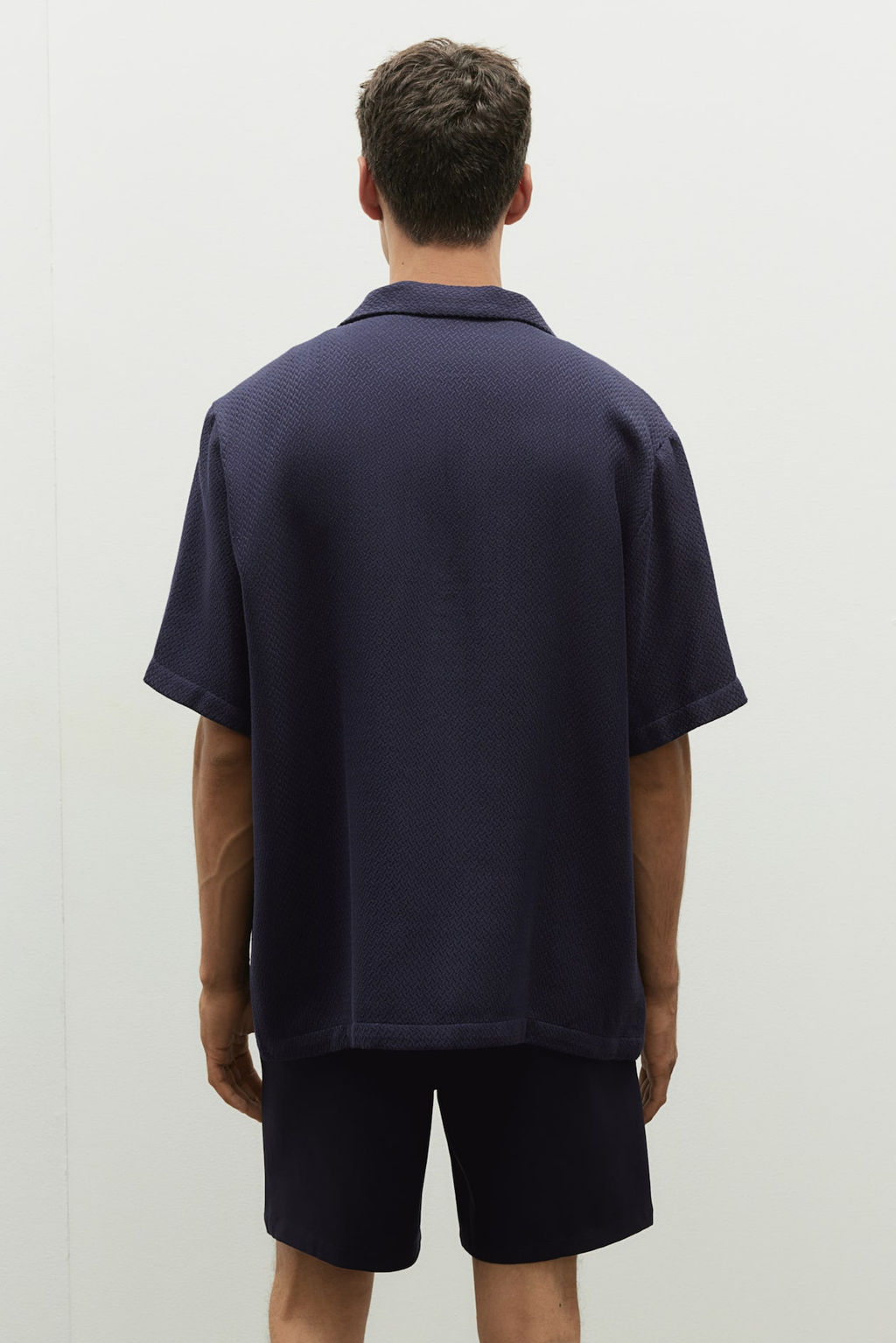 Camisa resort con textura Regular Fit - H&m фото 5