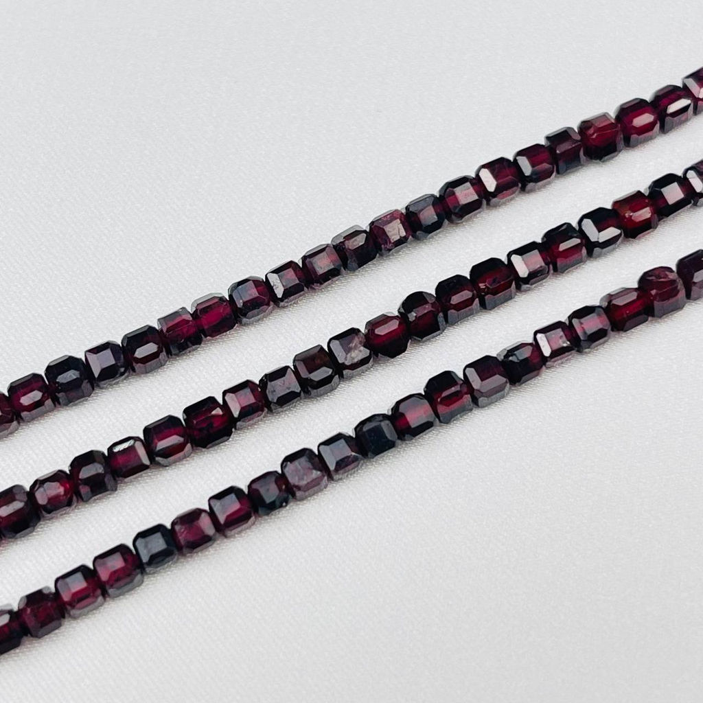 Бусины для украшений из Граната