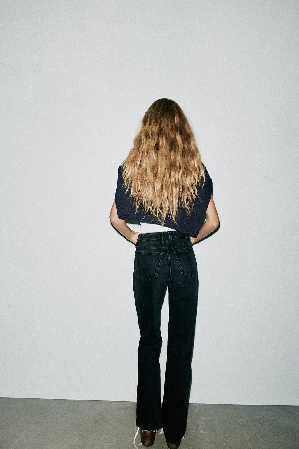TRF HIGH-WAIST STRAIGHT LEG JEANS - Zara фото 4
