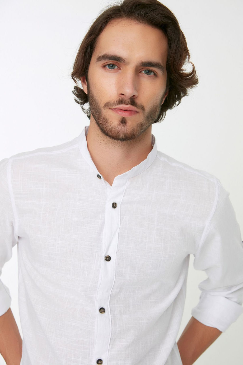 TRENDYOL MAN Koyu Yesil Slim Fit Basic Hakim Yaka Apoletli %100 Pamuklu Keten Gorunumlu Gomlek TMNSS20GO0188 - Trendyolmilla фото 19