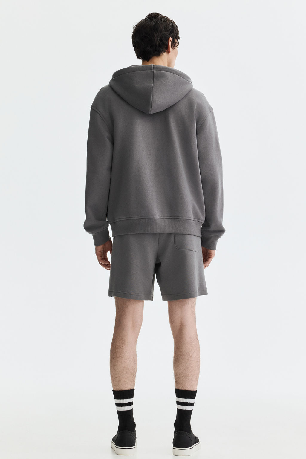 Pantal?n corto en sudadera Regular Fit - H&m фото 9