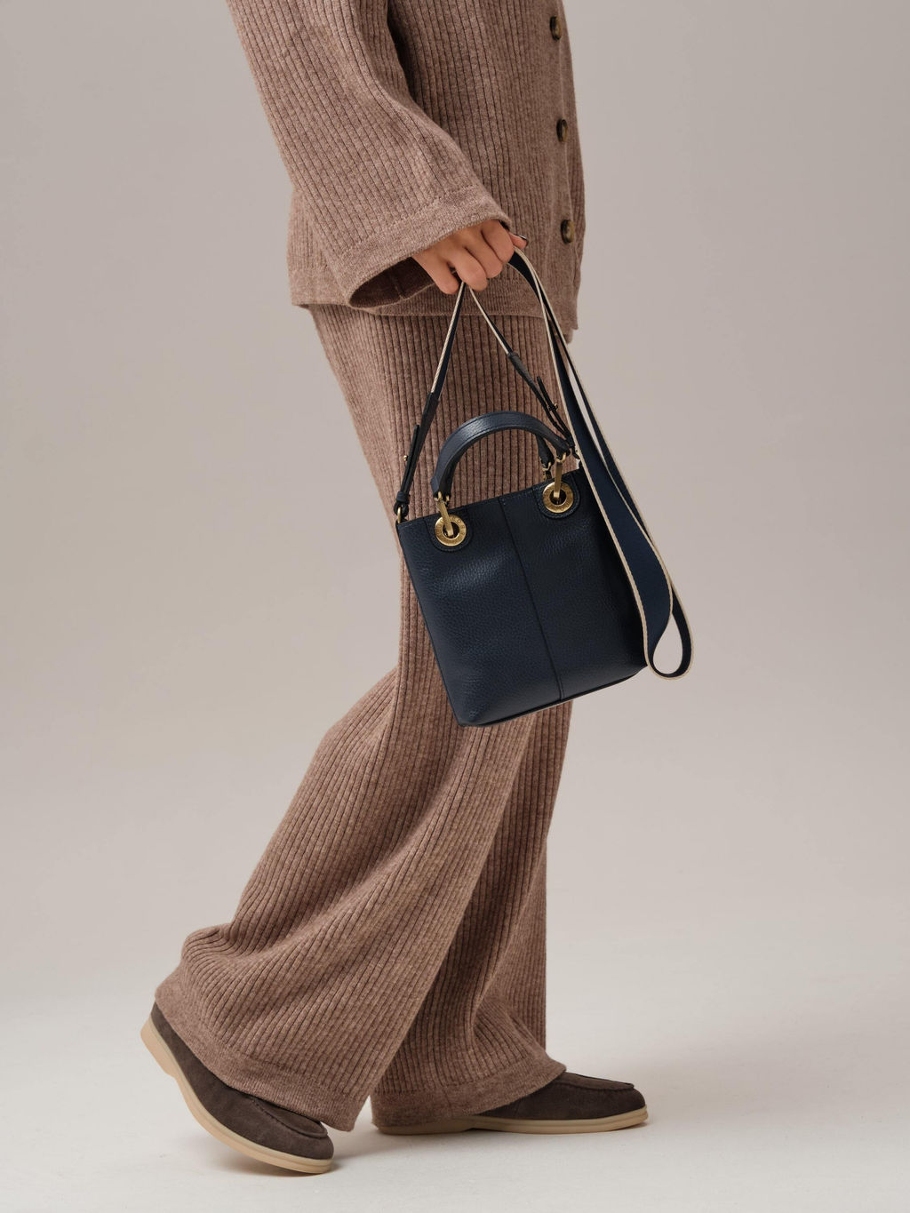 Сумка кросс-боди Deboro 30347 насыщенно-синий/суприм