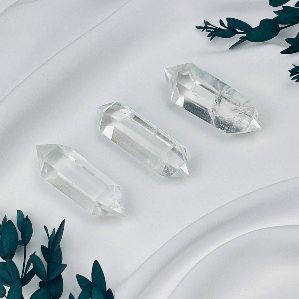 Кристалл двухконечный из Горного Хрусталя - Радуга самоцветов фото 2