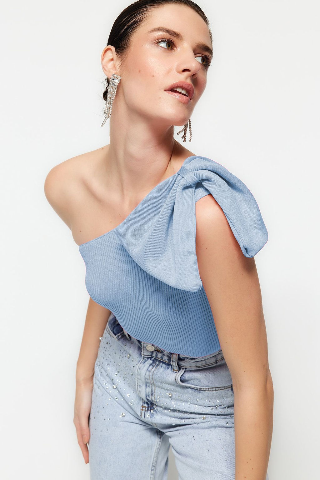 Trendyolmilla Pembe Tek Kol Fiyonk Detayl? Triko Bluz TPRSS22BZ0166 фото 10