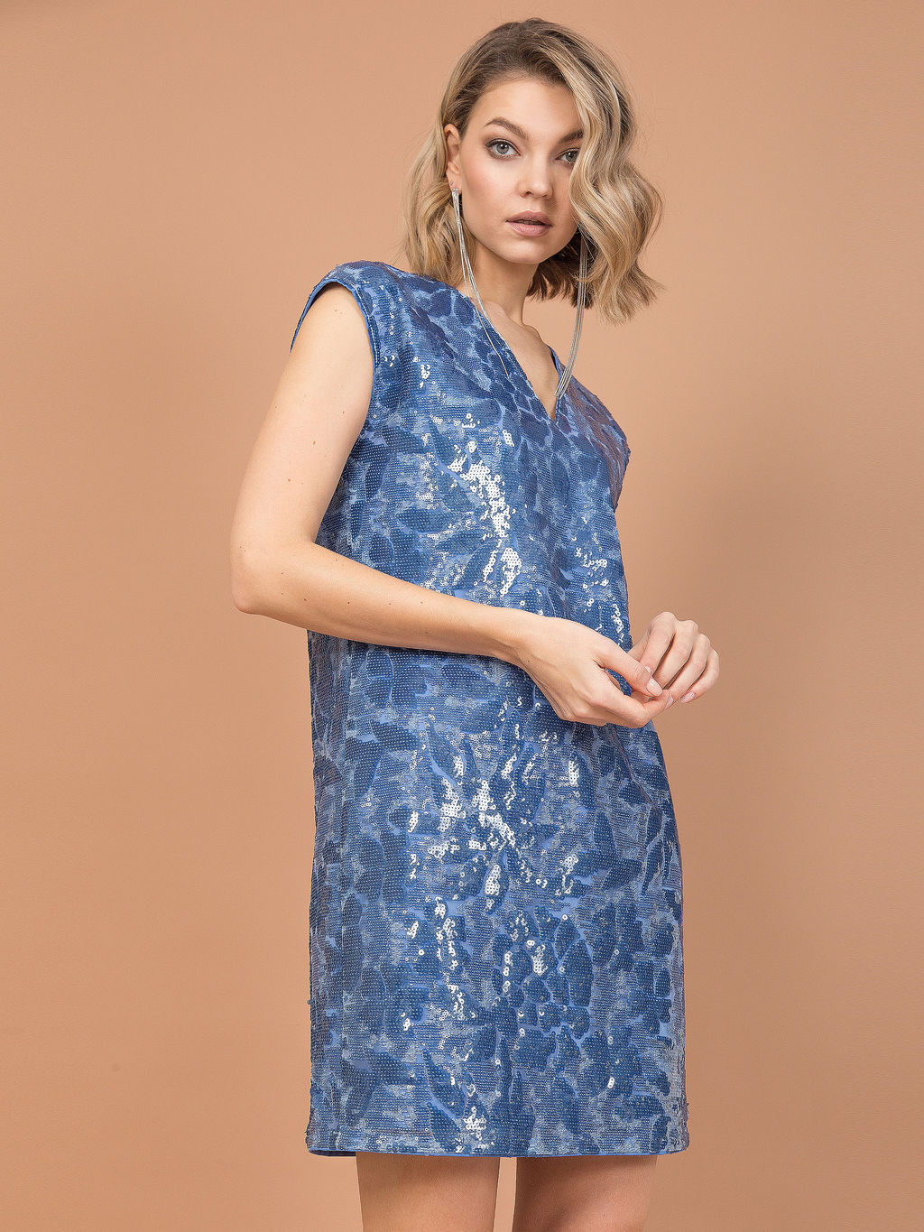 Платье с пайетками Новый год