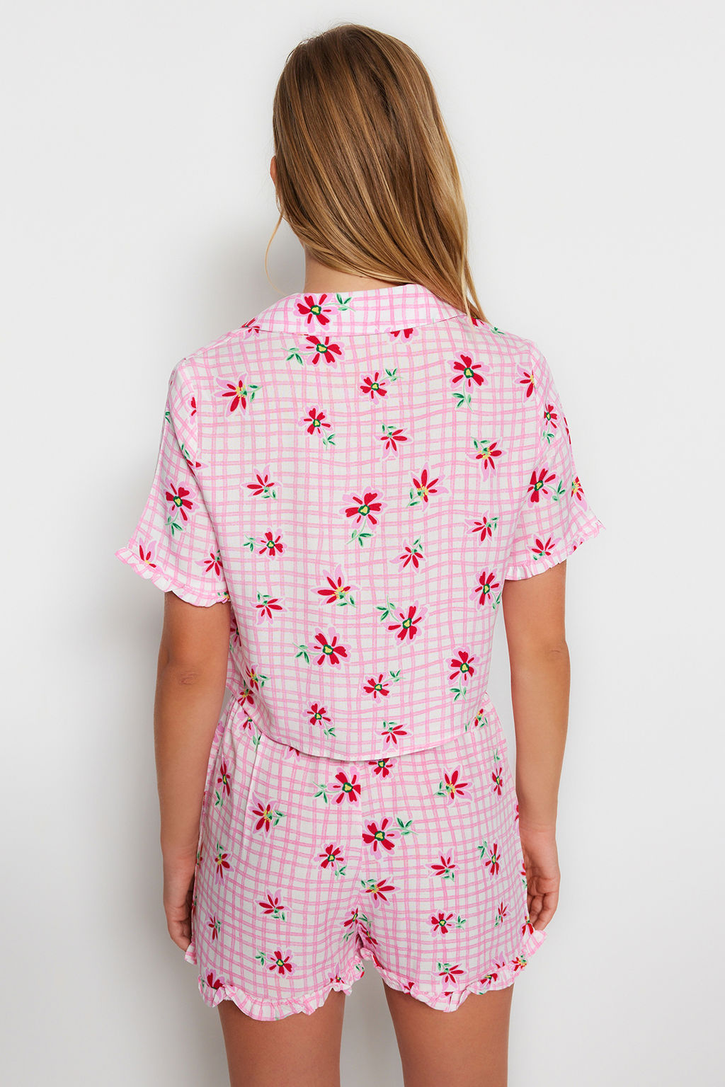 Trendyolmilla Kad?n Mini Me/Anne K?z Pembe Cicekli F?rf?rl? Viskon Sortlu Dokuma Pijama Tak?m? THMSS23PT00167 фото 23