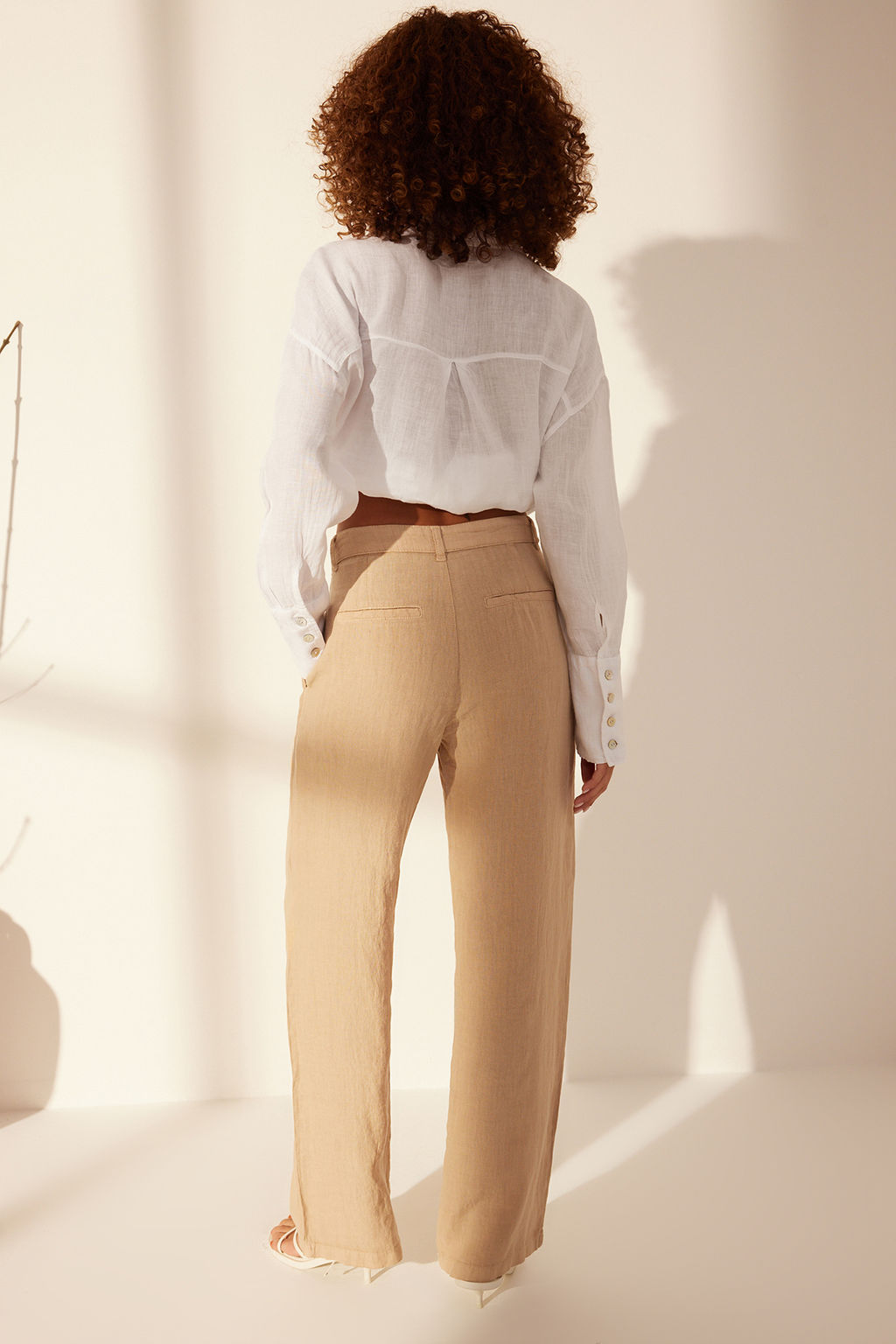 Gul Kurusu %100 Keten Pileli Yuksek Bel Wide Leg Pantolon TWOSS24JE00245 - Trendyolmilla фото 32