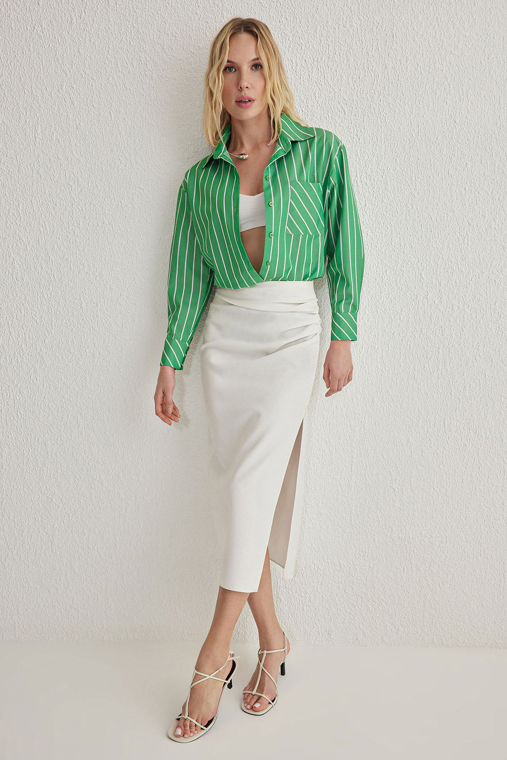 TRENDYOLMILLA Yesil Cizgili Oversize Genis Kal?p Dokuma Gomlek TWOSS25GO00010  фото 4