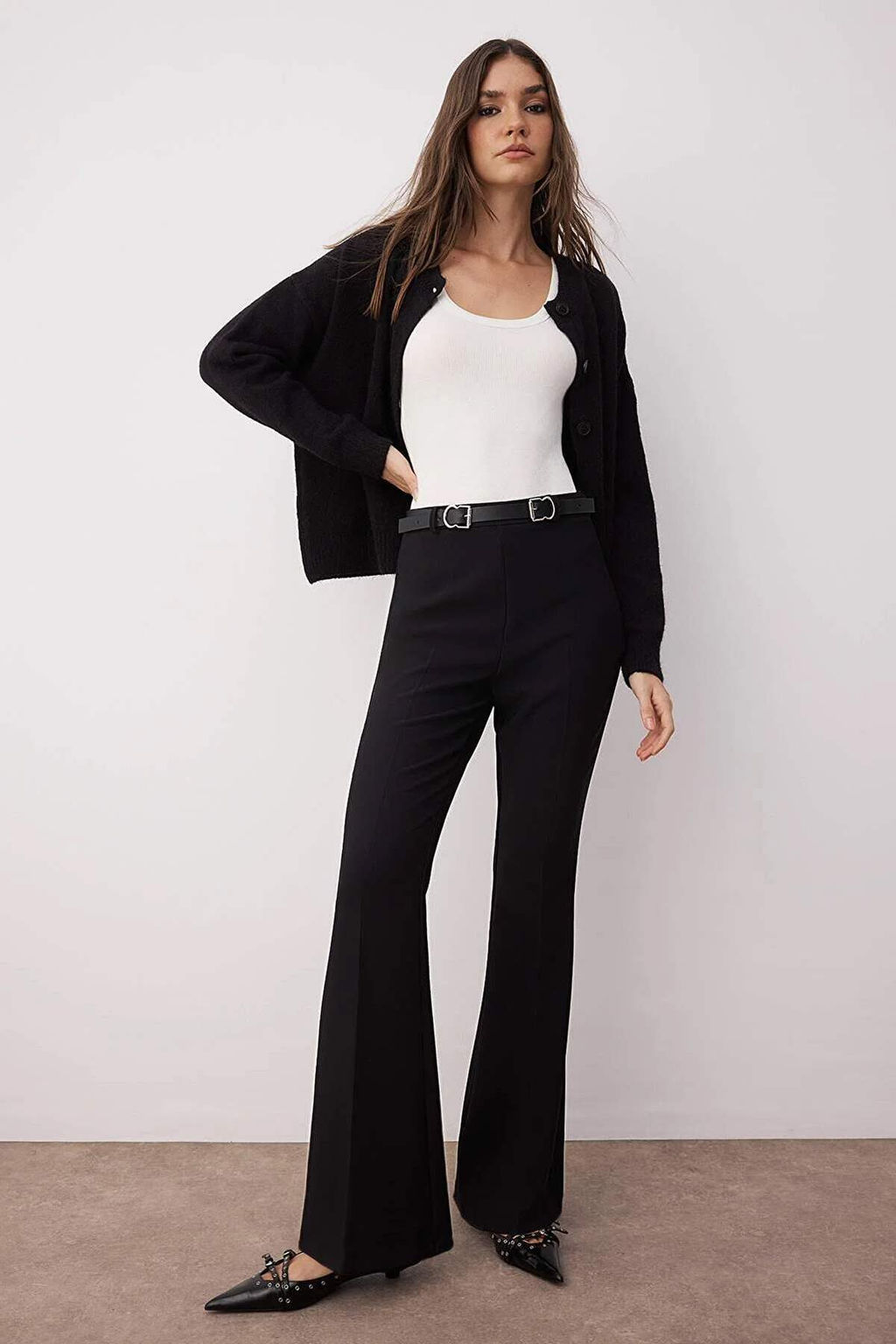 Siyah Kemerli Flare Ispanyol Paca Pantolon TWOAW26PL00034 - Trendyolmilla фото 8