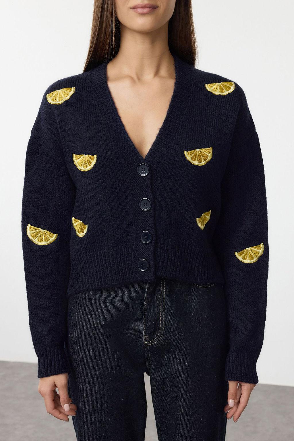 TRENDYOLMILLA Yesil Yumusak Dokulu Nak?s Detayl? V Yaka Triko H?rka TWOAW24HI00237 фото 11