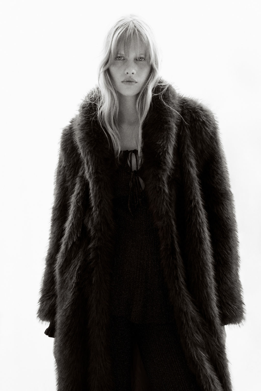 Abrigo efecto pelo con cuello esmoquin - H&m фото 4