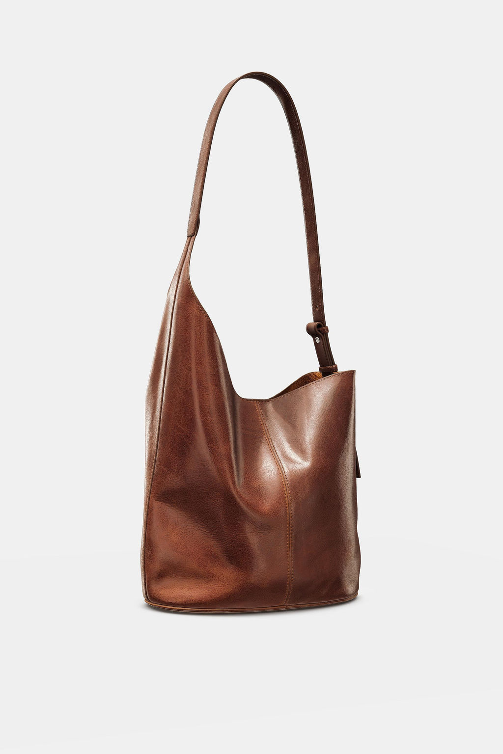 ASYMMETRIC LEATHER BUCKET BAG - Zara фото 2