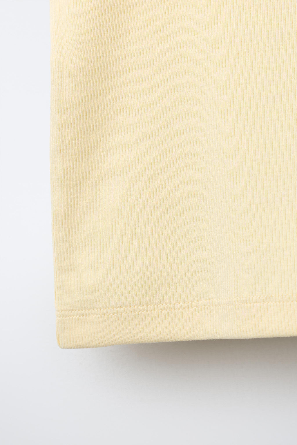 CAMISETA RIB NADADORA / Amarillo - Zara фото 4
