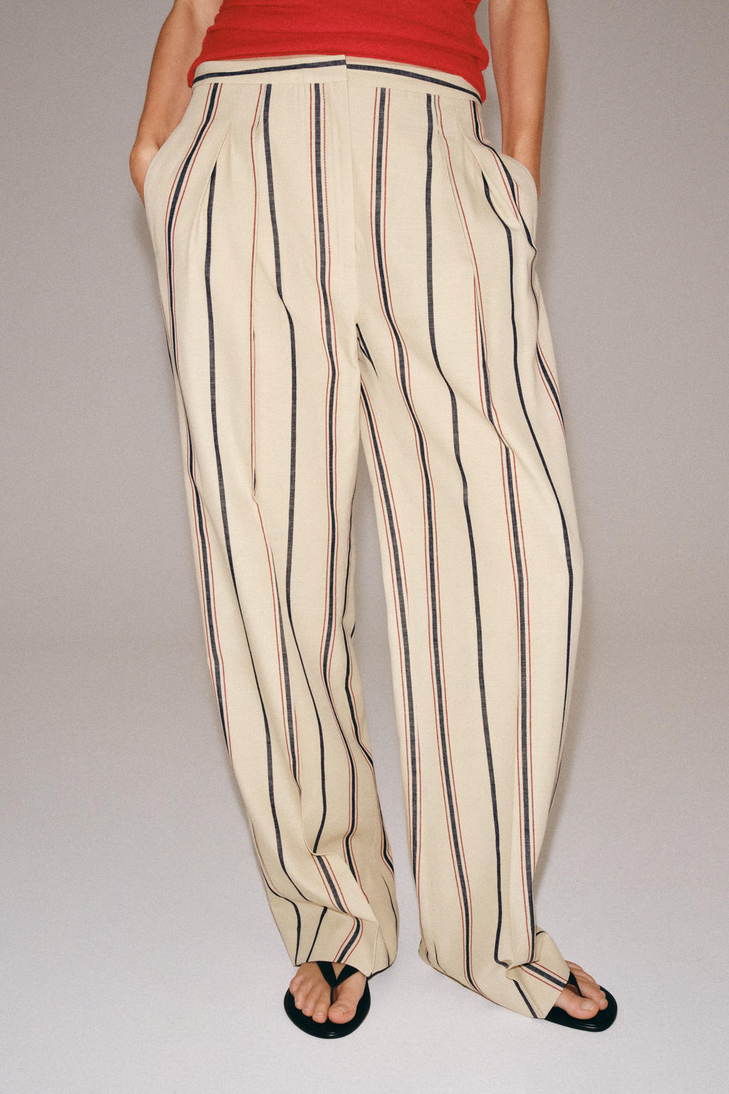 PANTAL?N PLIEGUES RAYAS ZW COLLECTION / Beige - Zara фото 2
