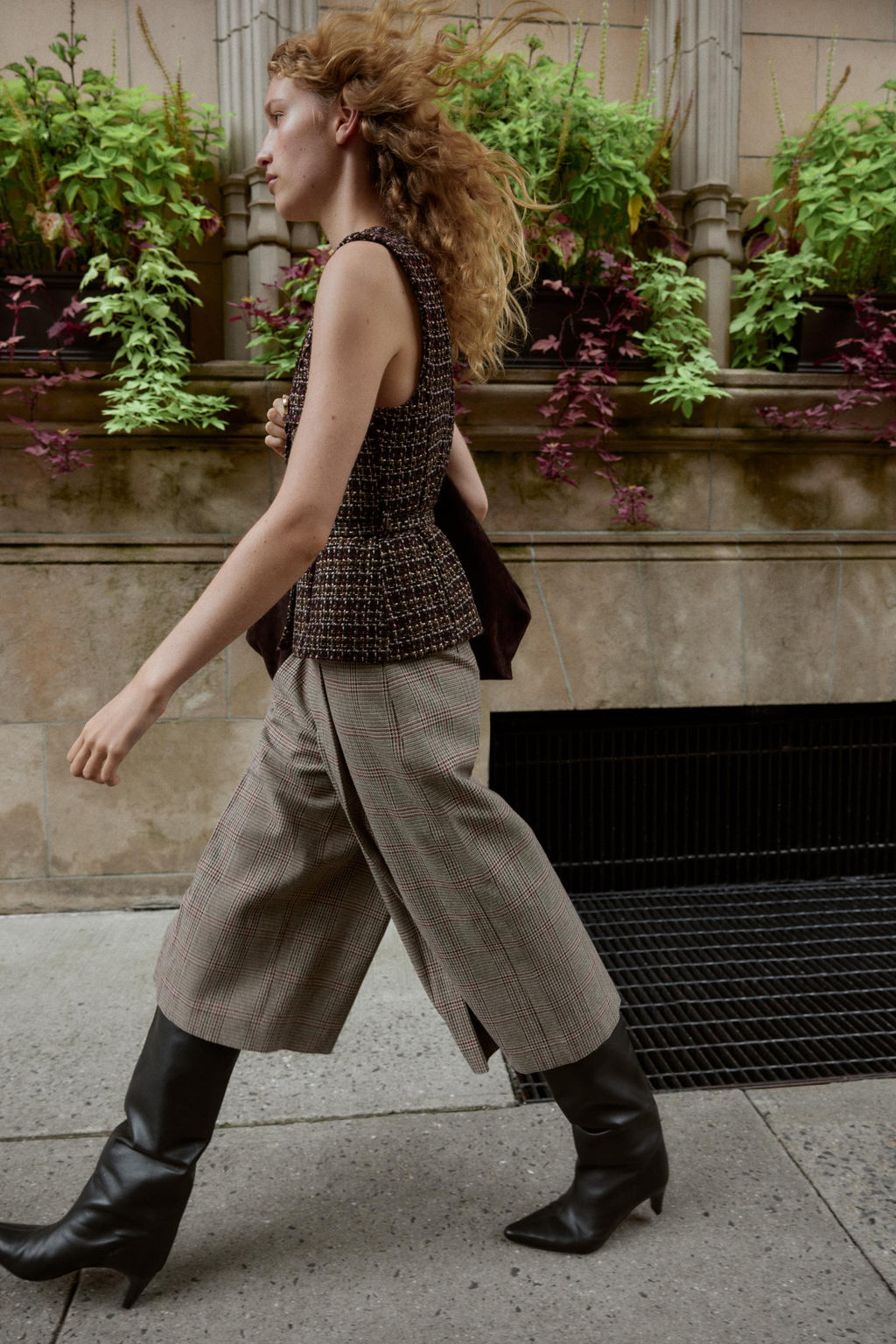 BELTED TEXTURED GILET - Zara фото 5