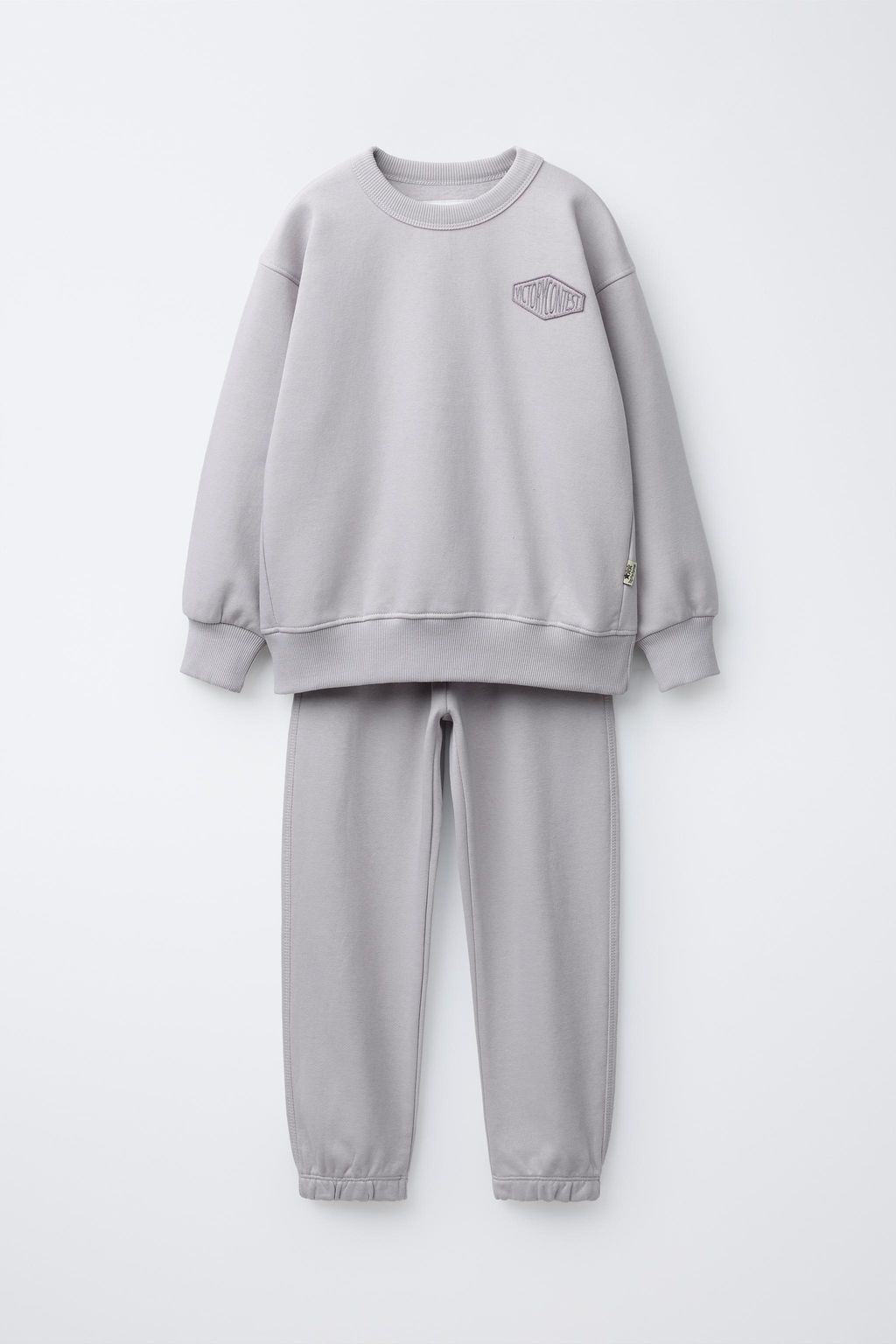 SWEATSHIRT AND JOGGER SET WITH TEXT PATCH