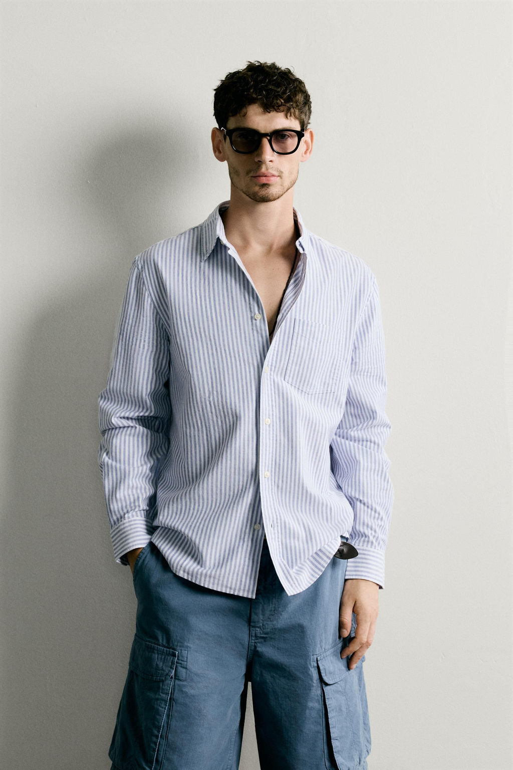 CAMISA REGULAR FIT ESTRUCTURA OXFORD / Azul / Blanco - Zara фото 2