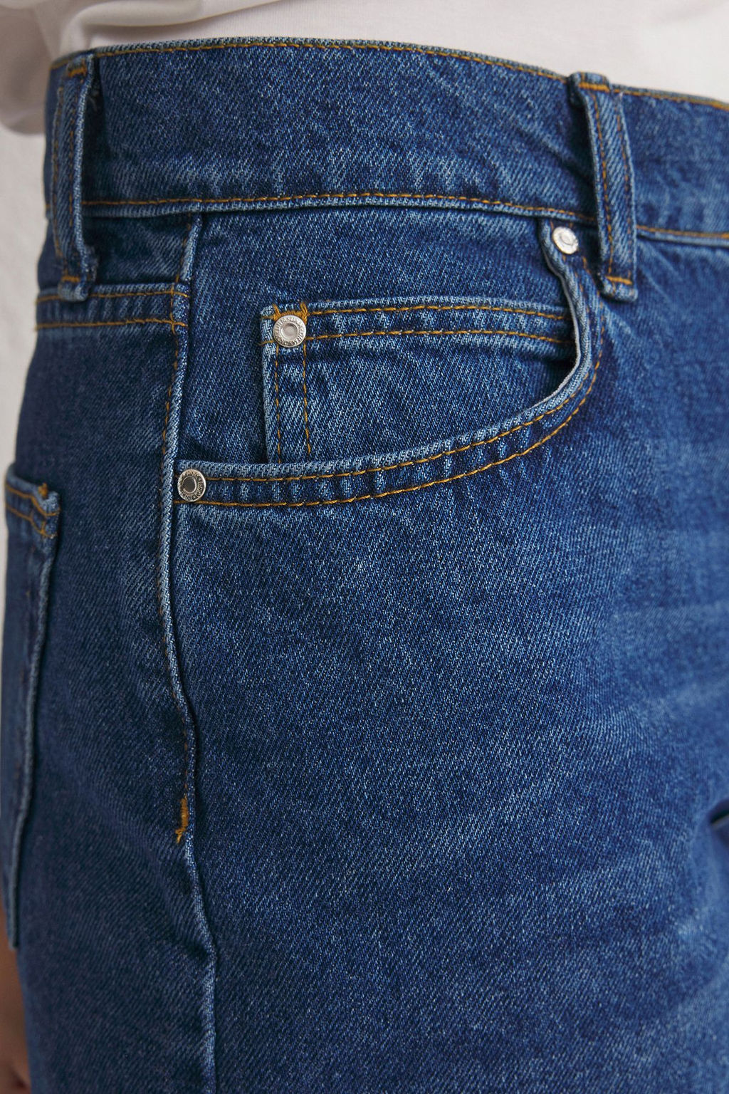 TRENDYOLMILLA Siyah Yuksek Bel Denim Bermuda TWOSS25SR00017  фото 4