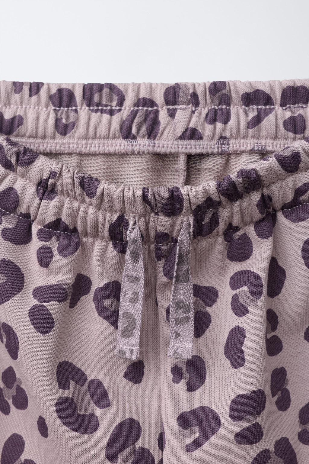 BERMUDA FELPA ANIMAL PRINT / Morado - Zara фото 6