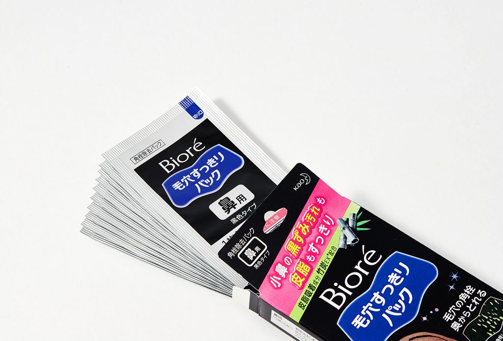 Полоски для носа Бамбуковый уголь Biore  фото 5