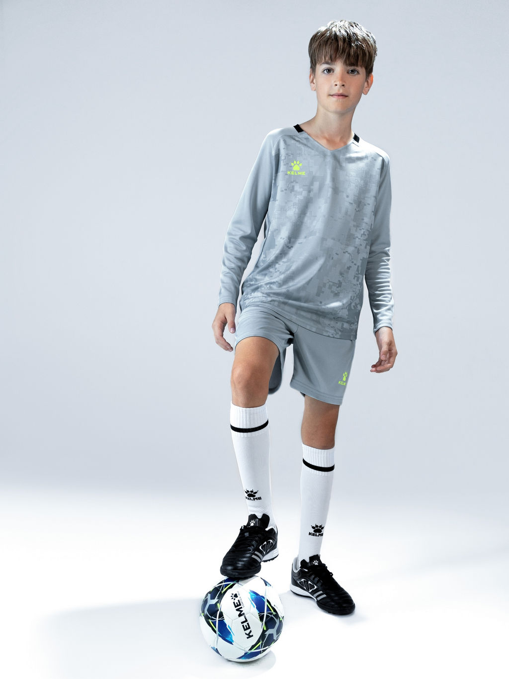 Детская вратарская форма KELME Long Sleeve Goalkeeper Suit Grey