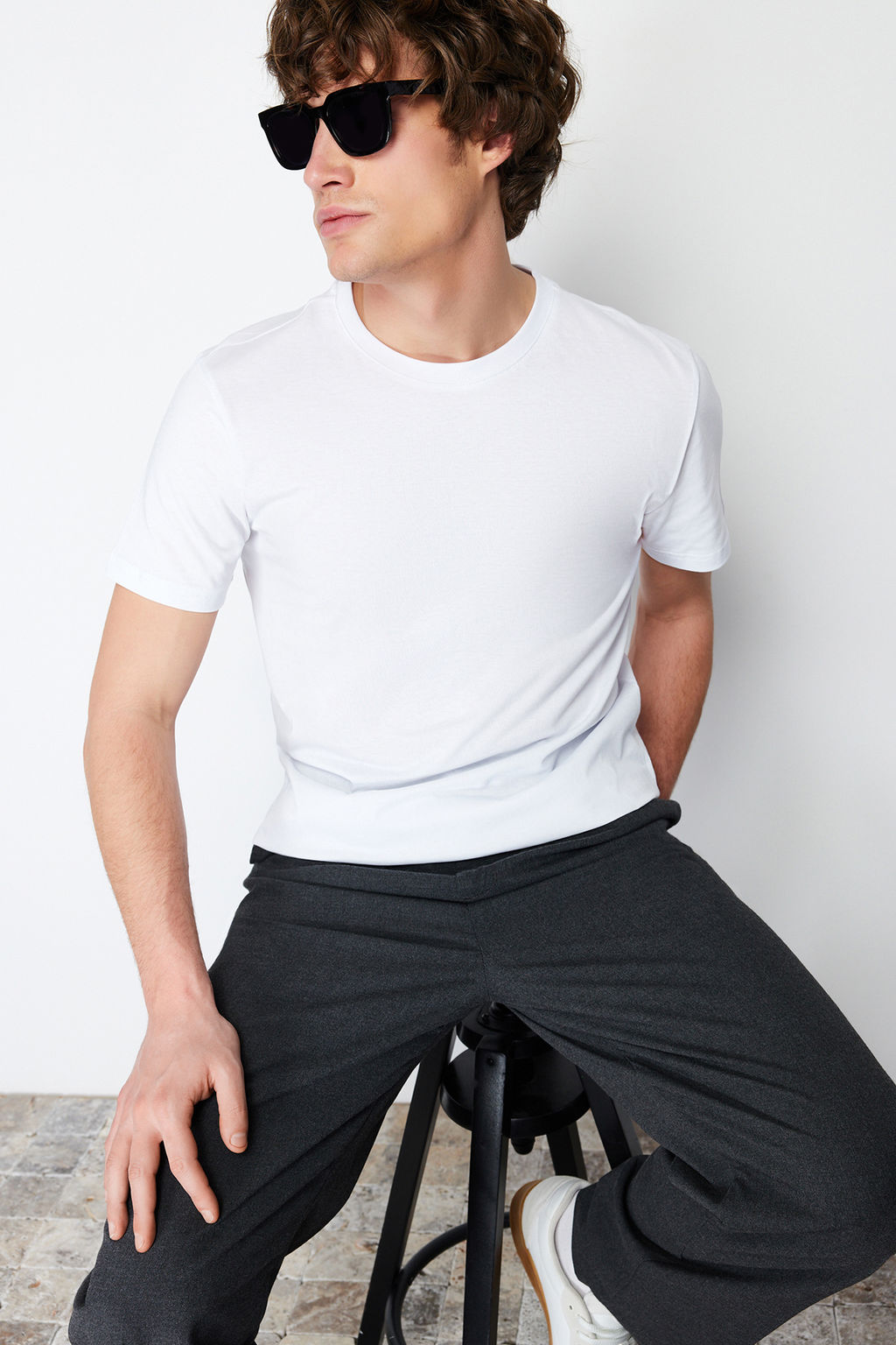 TRENDYOL MAN Siyah Basic %100 Pamuklu Regular/Normal Kesim Bisiklet Yaka T-Shirt TMNSS21TS0808 - Trendyolmilla фото 14