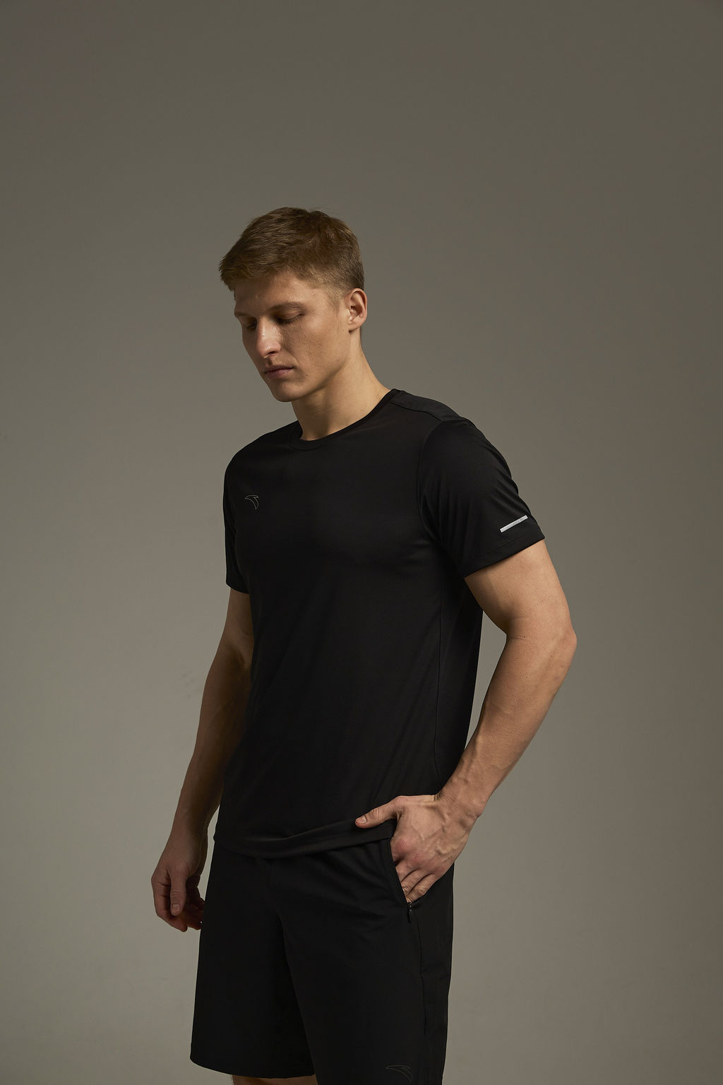 Футболка Черный - Anta фото 3