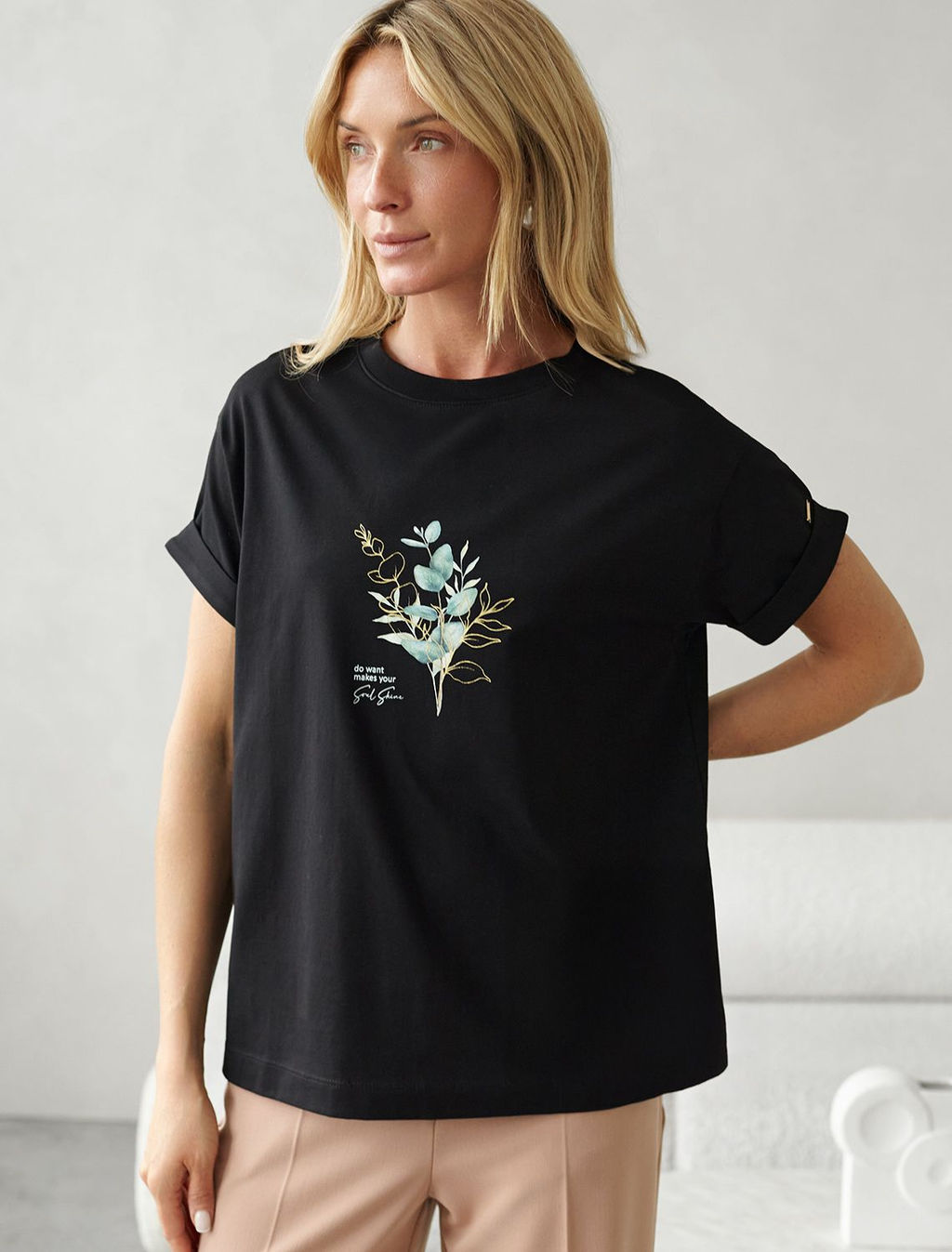 Футболка из премиального хлопка с авторским принтом